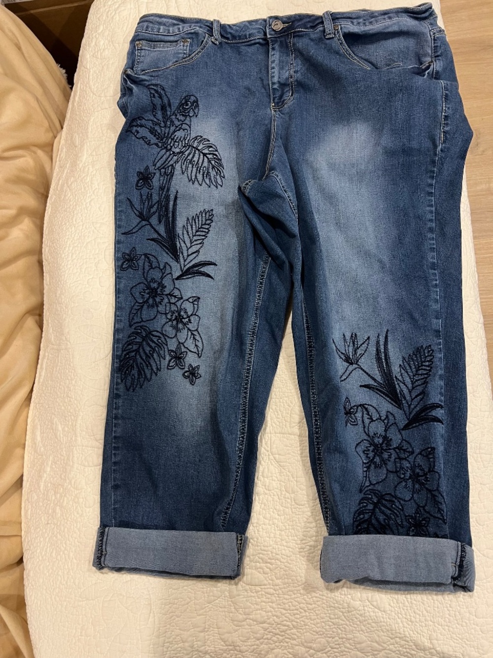 Earl EUC Ankle Cuffed Jeans - Picture 3 of 14